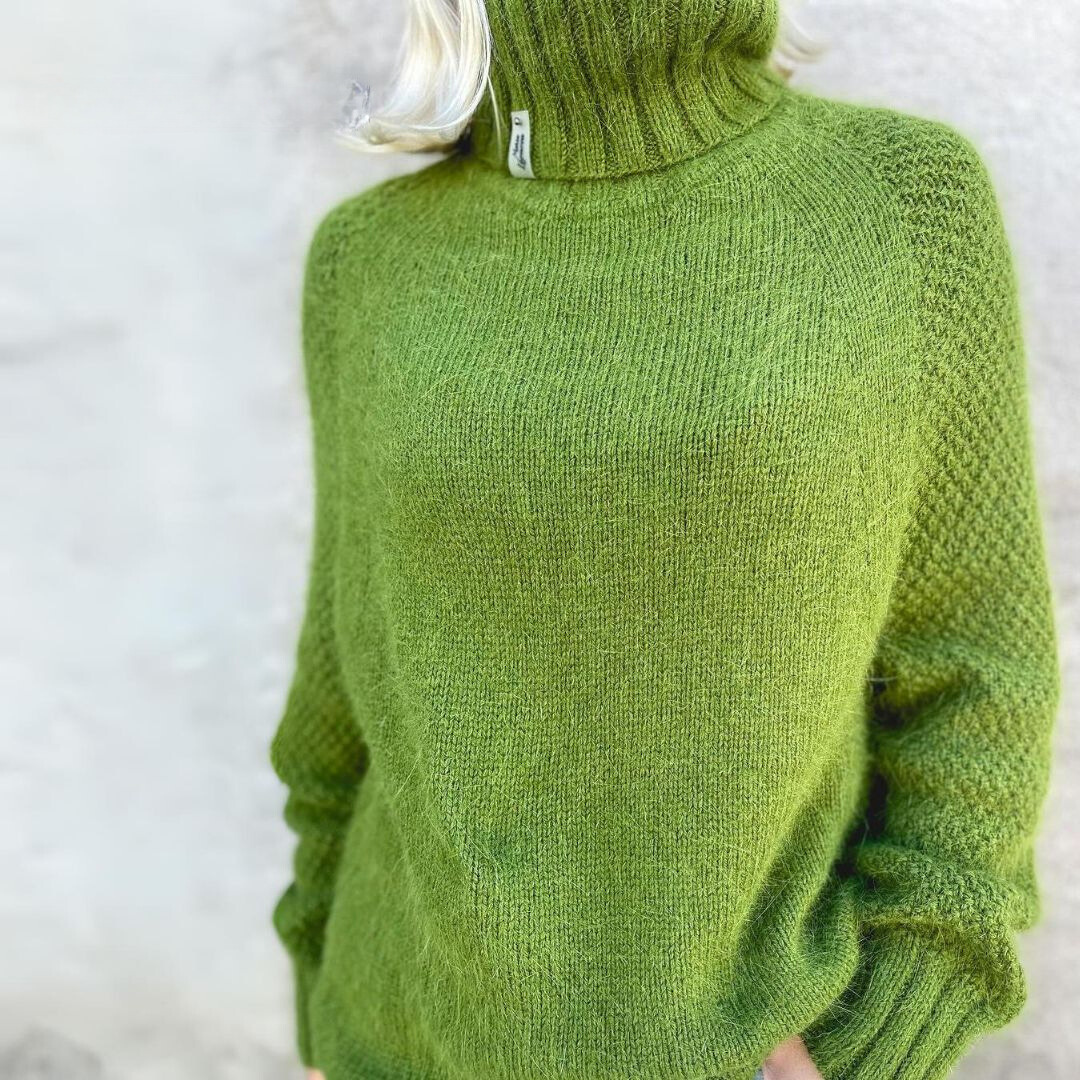 Angela | Elegant Turtleneck Sweater