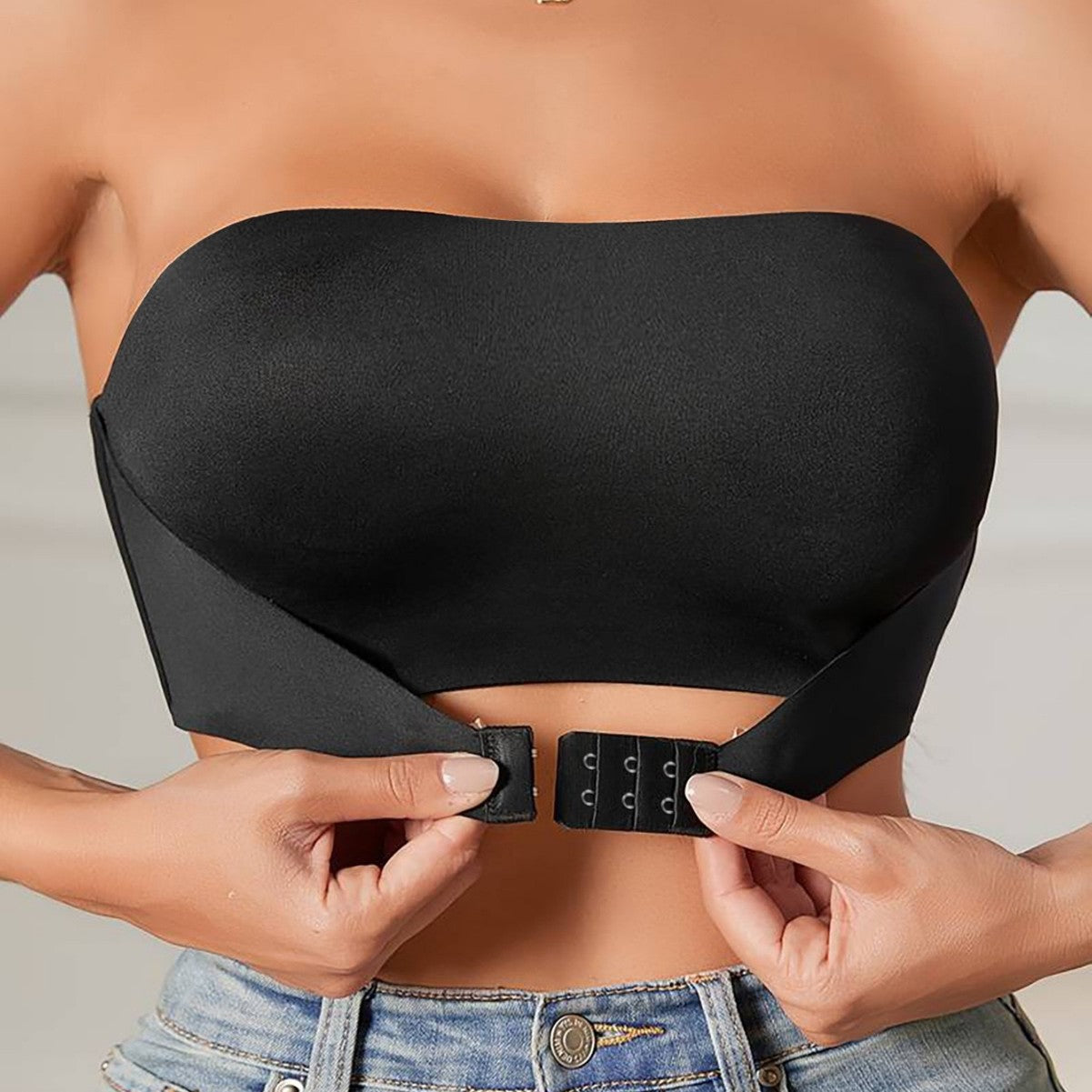 LUNA – SEAMLESS CONFIDENCE BANDEAU BRA