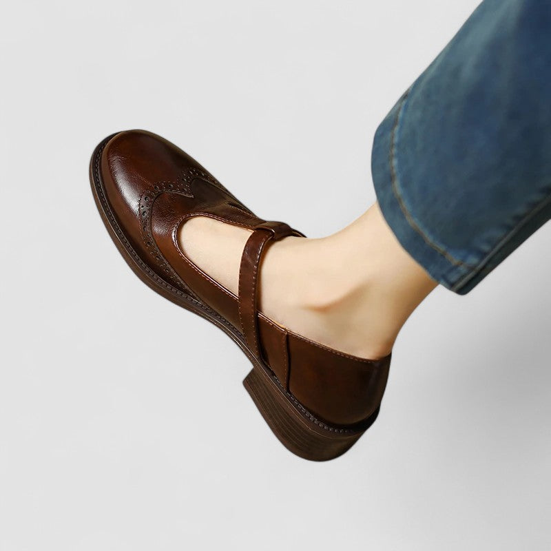 LYN – CLASSIC T-BAR MARY JANE FLATS