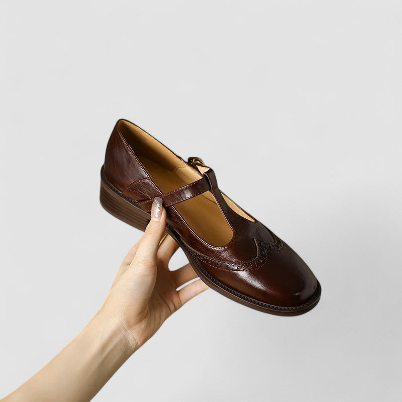 LYN – CLASSIC T-BAR MARY JANE FLATS
