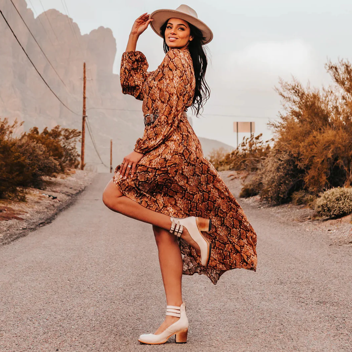 DANIELLA – STRAP DETAIL BLOCK HEEL PUMPS