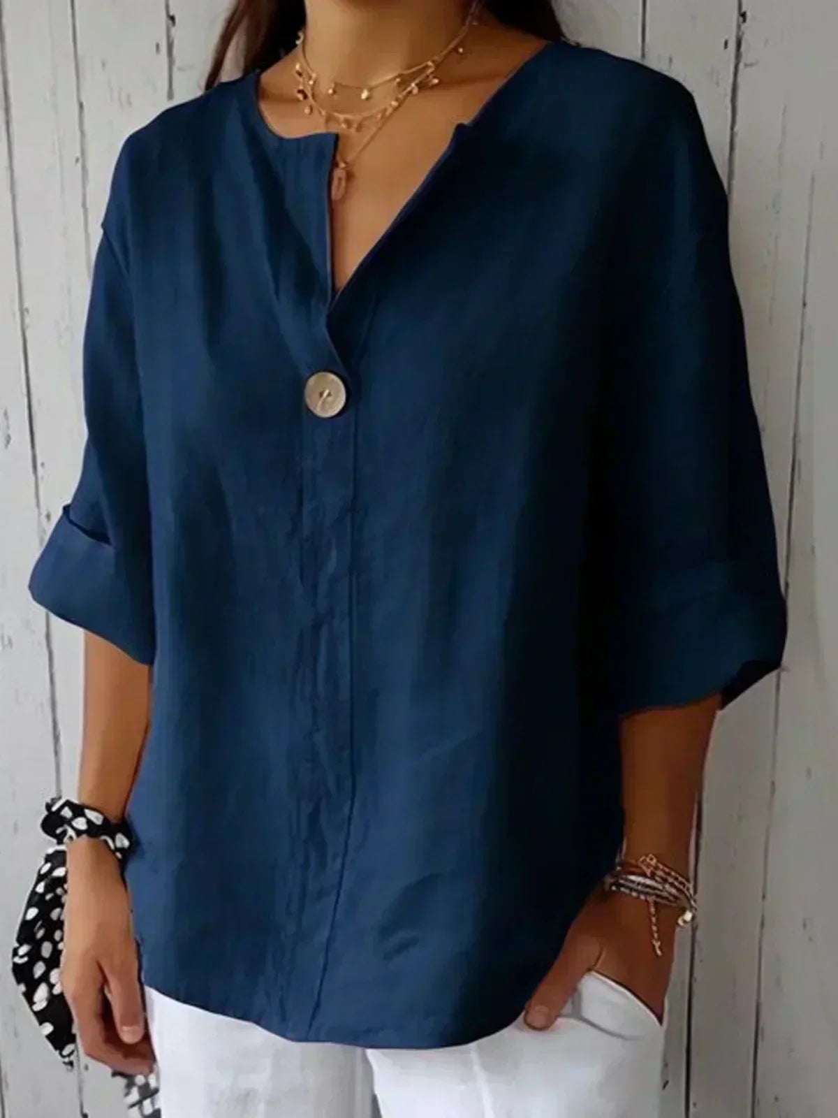 Juniper – Relaxed V-Neck Blouse