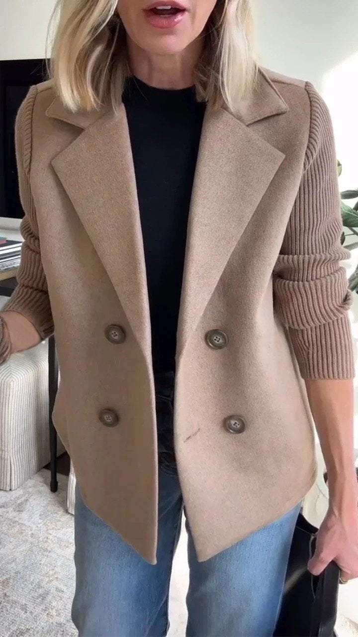ADRIANA – MODERN DOUBLE-BREASTED KNIT BLAZER